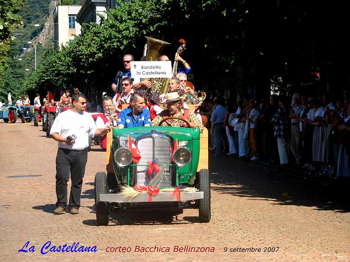 LaCastellana-corteo Bacchica Bellinzona - 9 settembre 2007.jpg